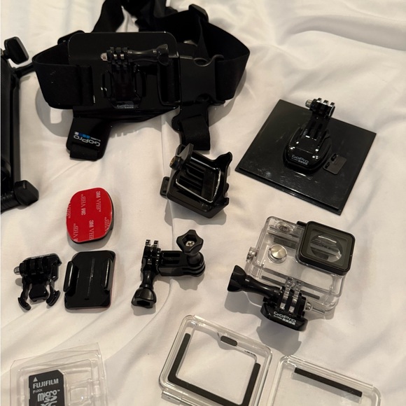 GoPro and Accessory Kit - Picture 3 of 7